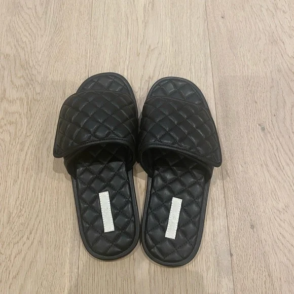 Pool Slides - Picture 4 of 4